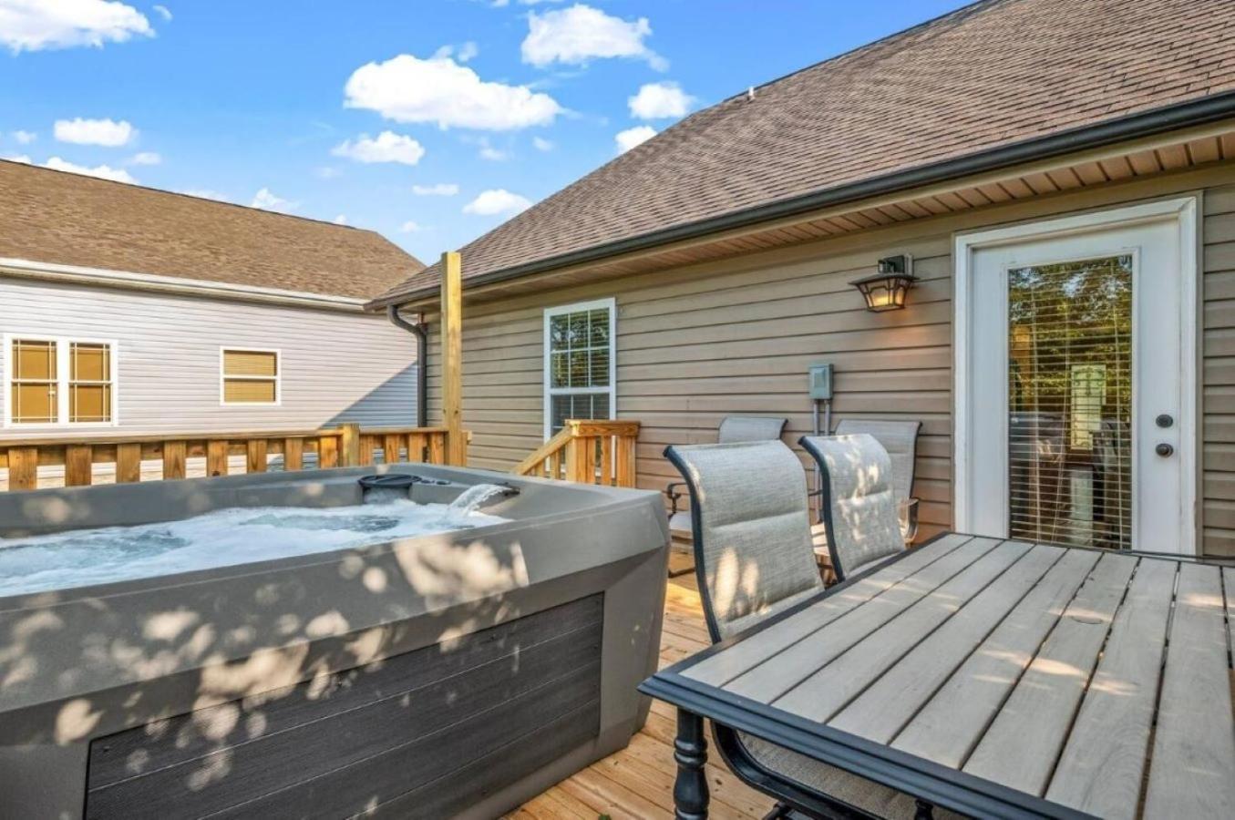 Creekside Cottage*Hot Tub*Entire Home-鸽子谷 外观 照片