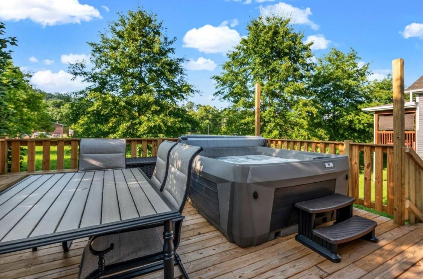 Creekside Cottage*Hot Tub*Entire Home-鸽子谷 外观 照片