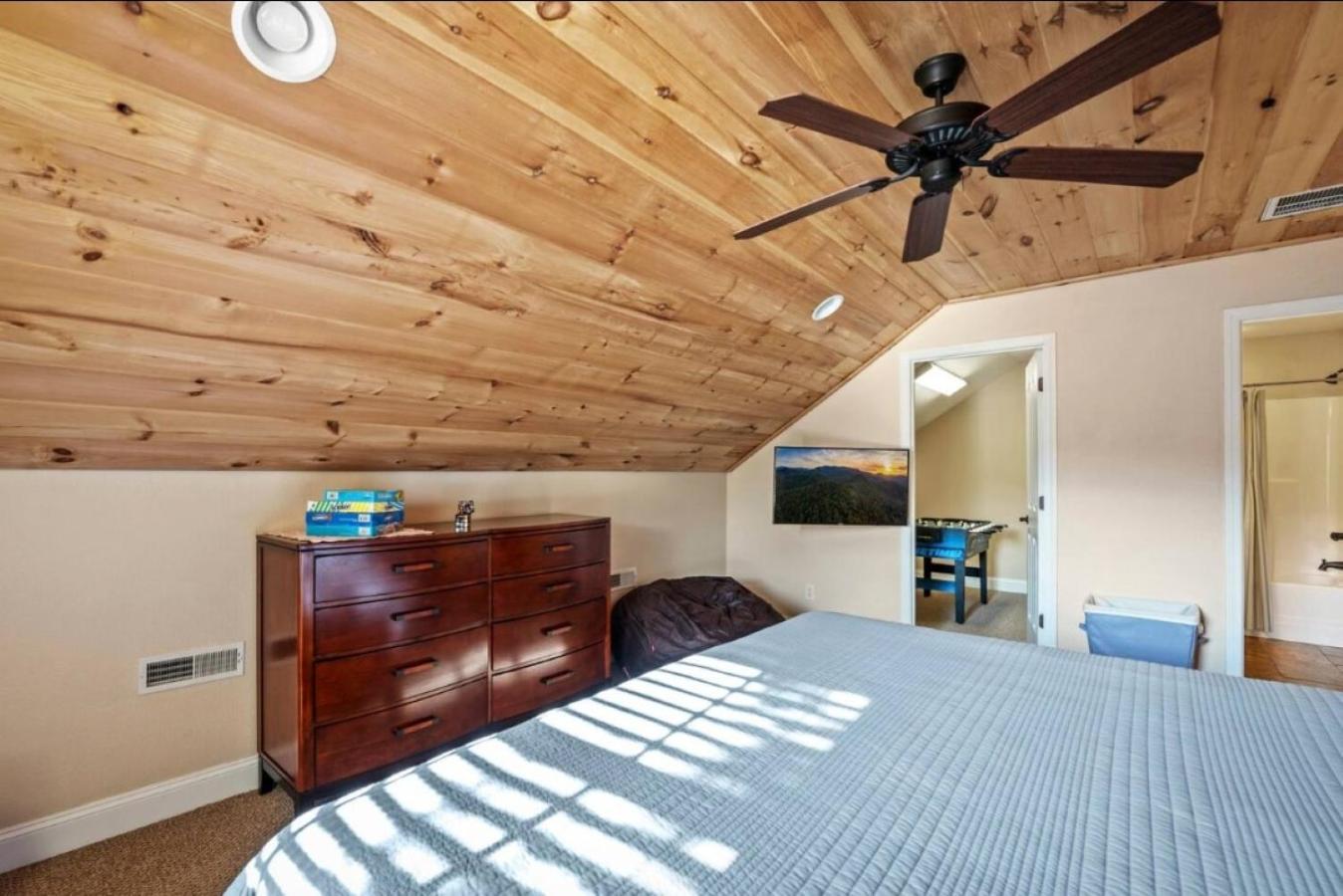 Creekside Cottage*Hot Tub*Entire Home-鸽子谷 外观 照片